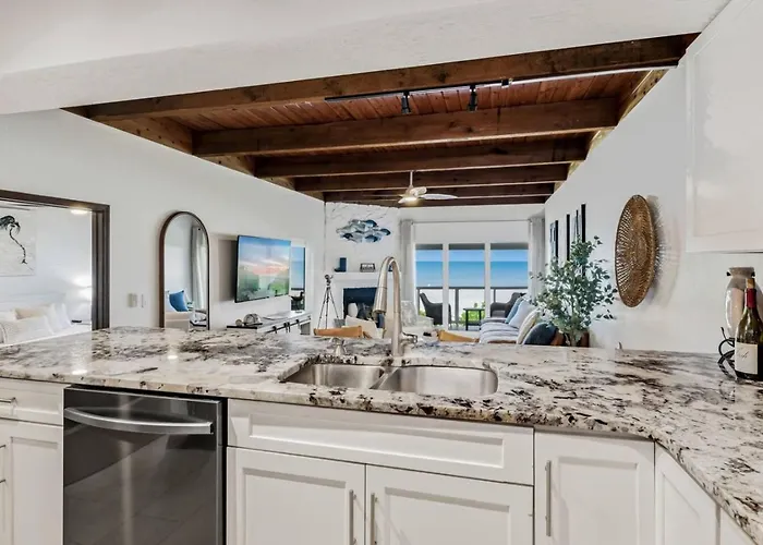 2br - Coastal Condo, Steps To Beach, Ocean Views Appartement *