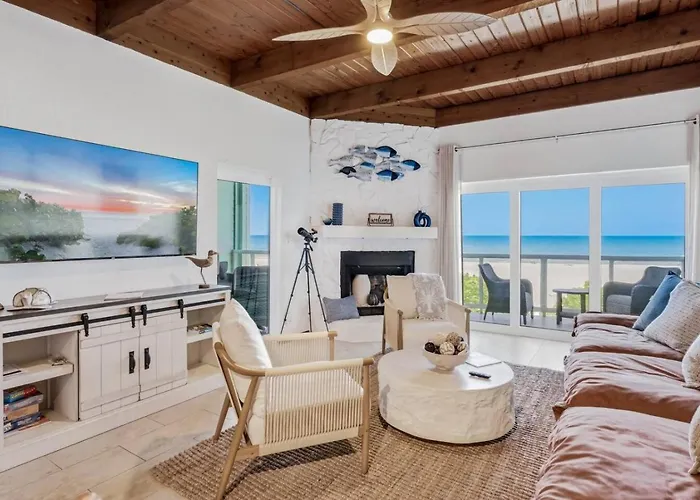 2br - Coastal Condo, Steps To Beach, Ocean Views