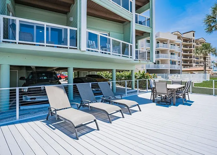 2br - Coastal Condo, Steps To Beach, Ocean Views